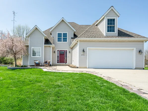 4772 Lauren Ln, Saint Joseph, MI 49085