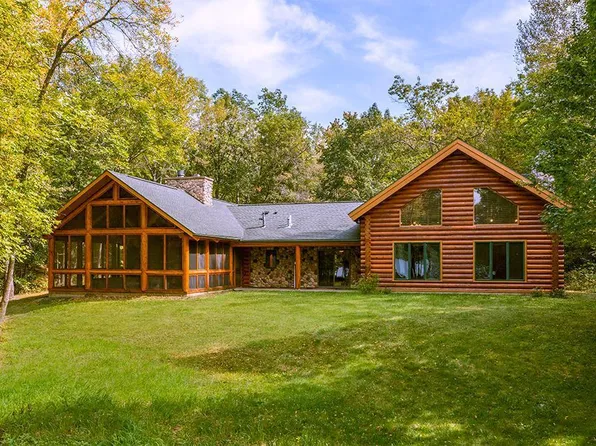 10935 Leisure Ln, Brainerd, MN 56401