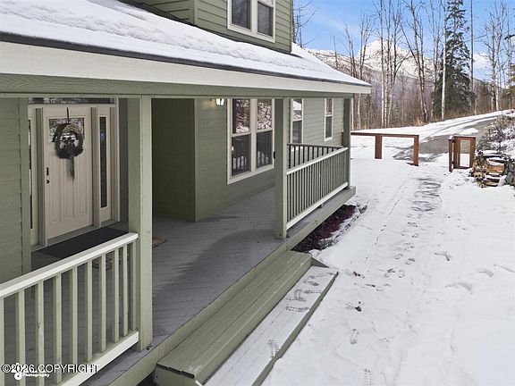 5th image of 25840 Louinda Cir