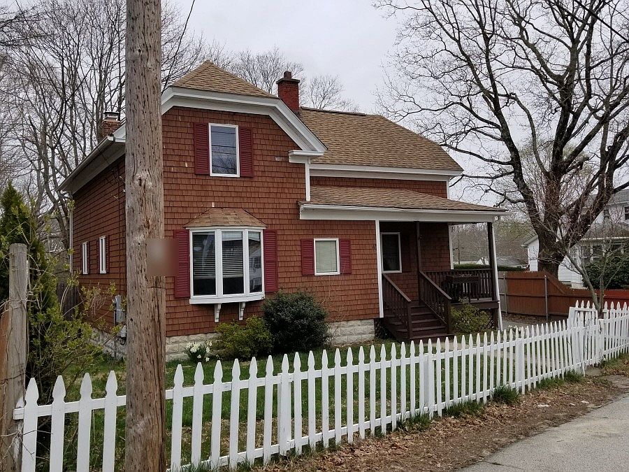 47 Mapledale St, Coventry, RI 02816 Zillow