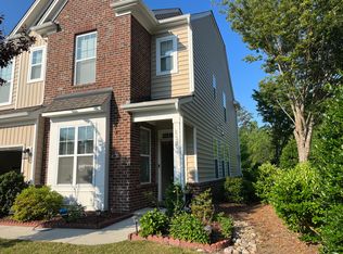 635 Finnbar Dr, Cary, NC 27519