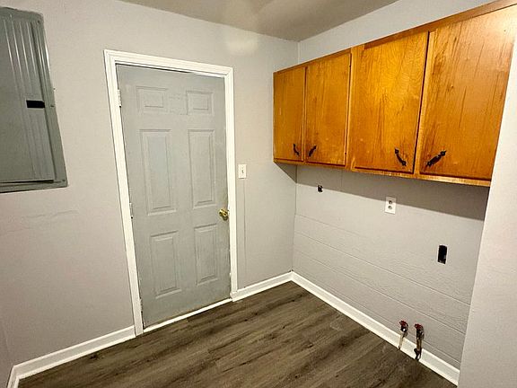 5th image of 301 7th St