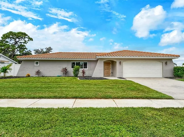 7400 Mariana Dr, Sarasota, FL 34231