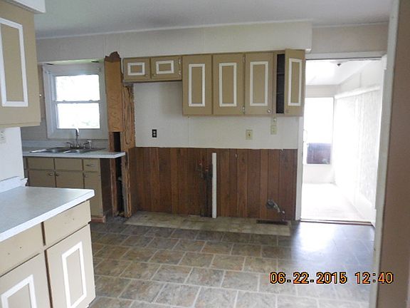 4th image of 145 N Floyd Ln