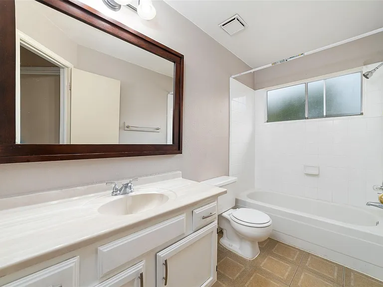 1934 Pincher Creek Dr — Photo 28