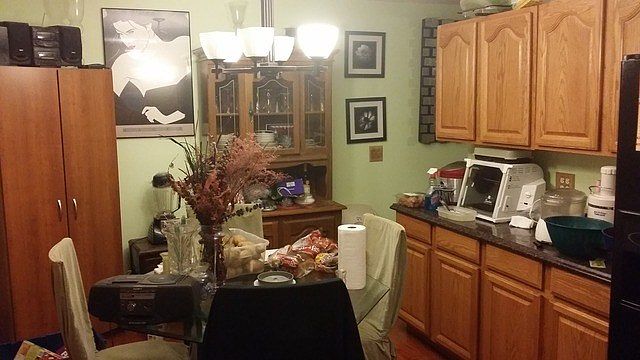 1st image of 1112 N Boxwood Dr #A