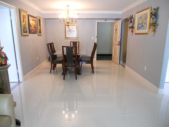 2nd image of 1300 Saint Charles Pl APT 221