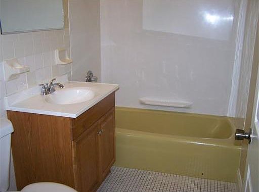4th image of 599 Old West Central St APT B6
