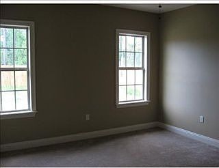 4th image of 1092 Wineberry Ln