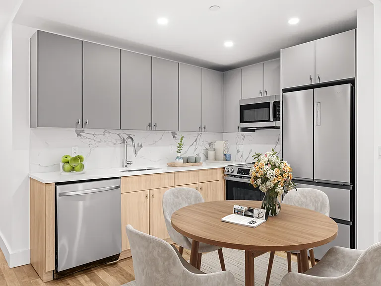 1233 Eastern Pkwy #7G — Photo 2