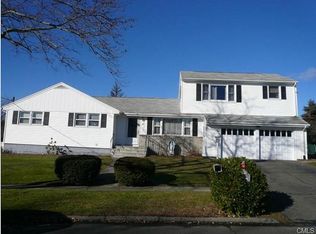 160 McLeod Pl, Stratford, CT 06614