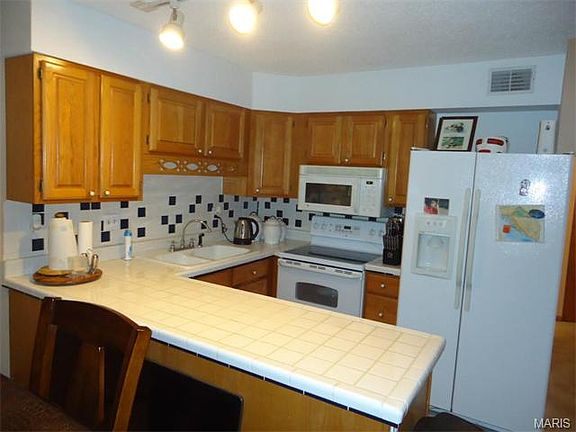 2nd image of 13823 Amiot Dr APT C