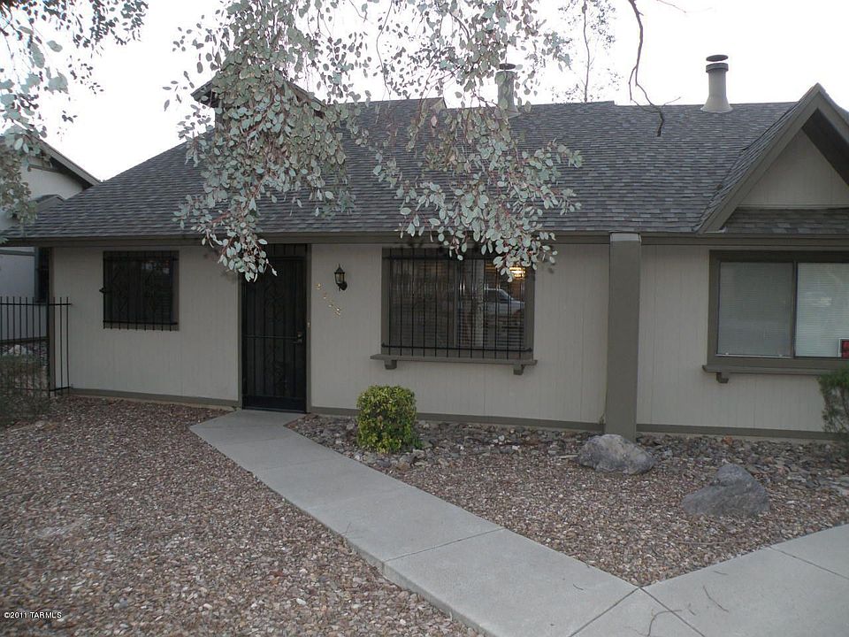 1st image of 2758 N Malibu Dr
