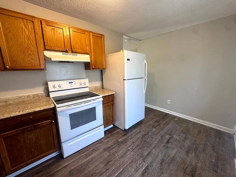 927 Fiske Dr — Photo 21