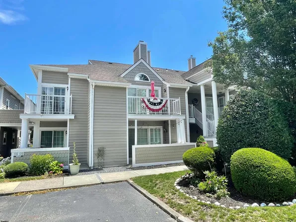 J 11 Constitution Ct #J-11, Linwood, NJ 08221