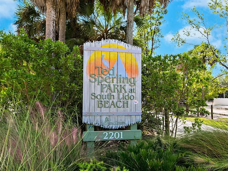 1511 Gulf Of Mexico Dr #201 — Photo 49