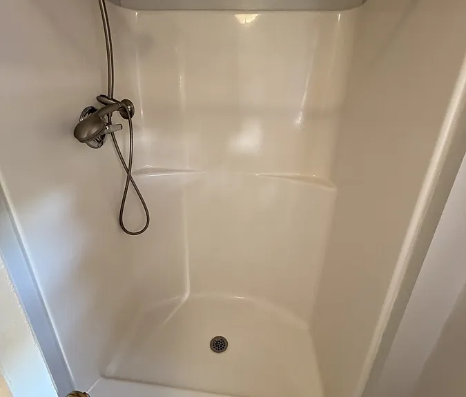 25 Louise Ave — Photo 12