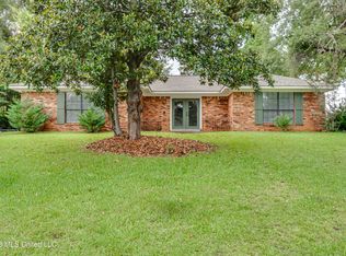 9 Treeway Dr, Brandon, MS 39042