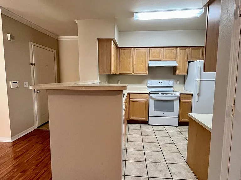 1155 Villagio Cir #106 — Photo 7