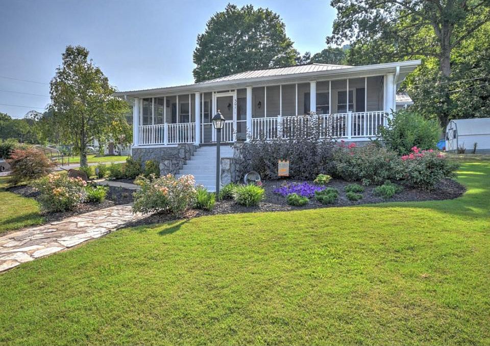 1st image of 301 Okolona Dr