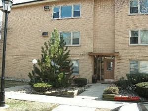 1st image of 301 W Chicago Ave #2CE