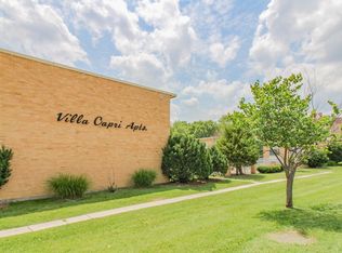 Villa Capri - 1726, Columbia, MO 65201
