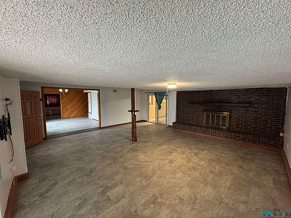3rd image of 2221 N Mora Dr