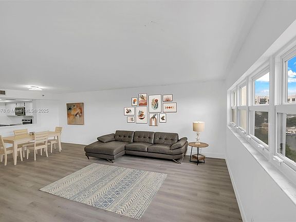3rd image of 3200 Port Royale Dr N APT 704