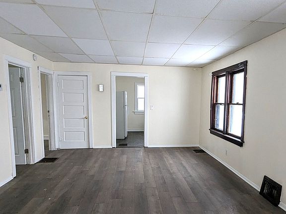 3rd image of 1715 Ray St