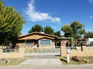 1731 Van Ct SW, Albuquerque, NM 87105