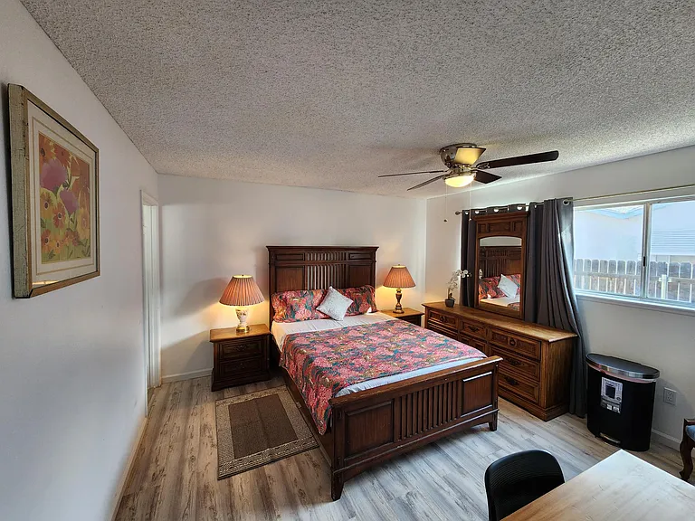 290 W Campus View Dr — Photo 12
