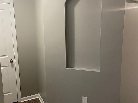 4th image of 6164 Kirklington Cir