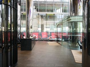10 York St #3002, Toronto, ON M5J 0E1