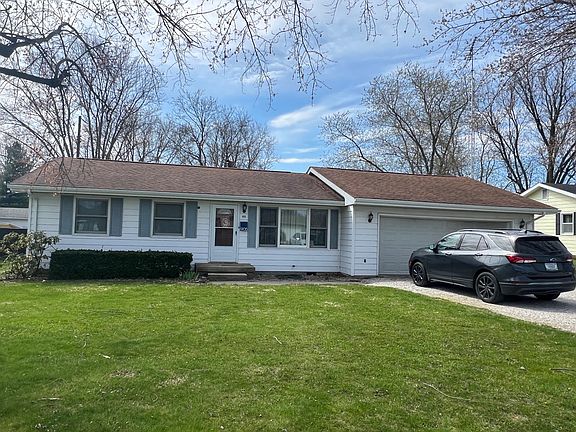 4th image of 905 Oak Dr