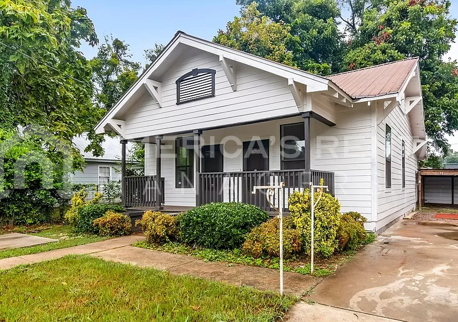 Cute Home for Rent in Tuscaloosa!! Available to View Now! — Photo 2