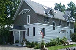 2nd image of 24 Carriage House Ln