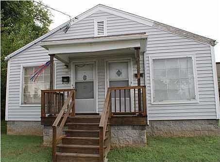 1st image of 739 E Burnett Ave