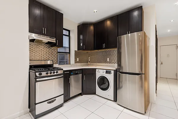 Rented by MNS | media 22