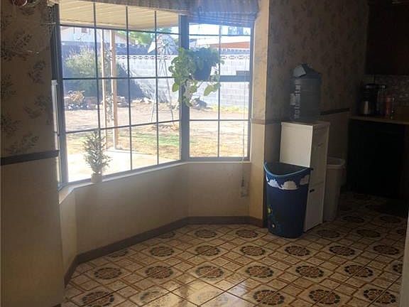 5th image of 4955 Saratoga Cir