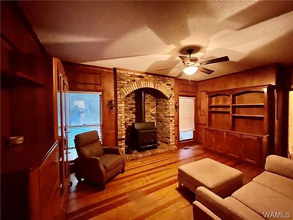3rd image of 5206 Lakehurst Dr
