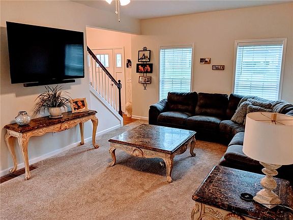 2nd image of 46 Christina Dr