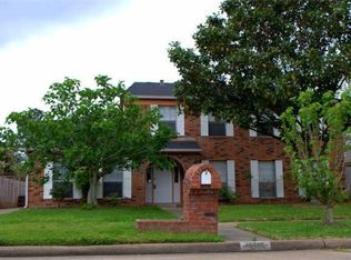 15218 Silverman St, Webster, TX 77598