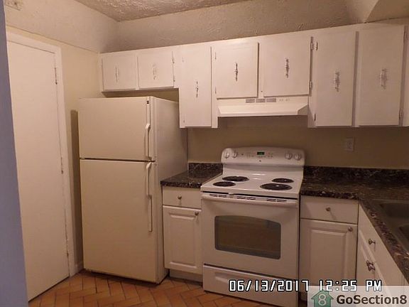 2nd image of 3700 NW 21st St APT 101