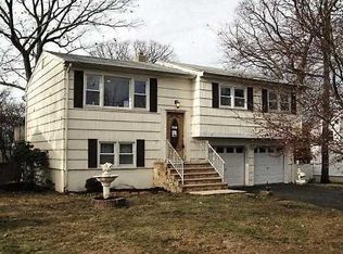 40 Musconetcong Ave, Hopatcong, NJ 07843