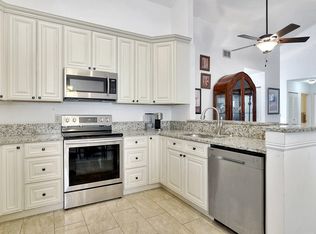 14971 Norfolk Ln, Davie, FL 33331