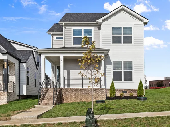 232 Franklin St, Pleasant View, TN 37146