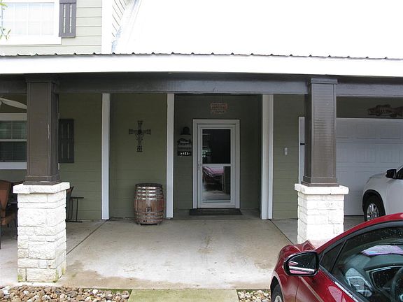 3rd image of 811 County Road 130