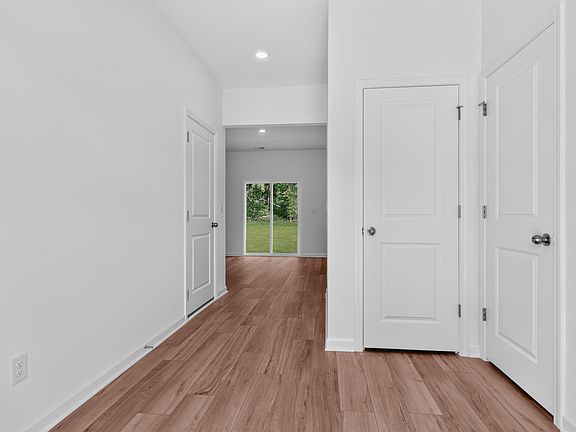 Lexington Meadows Hansom 28