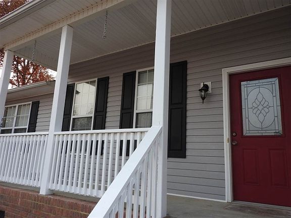 3rd image of 305 Farmway Dr SE