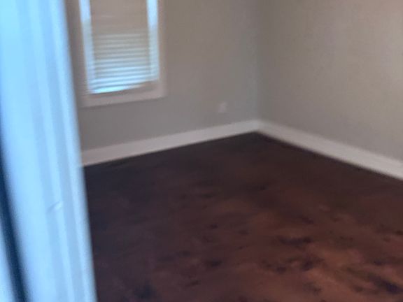 3rd image of 205 E Farmer St